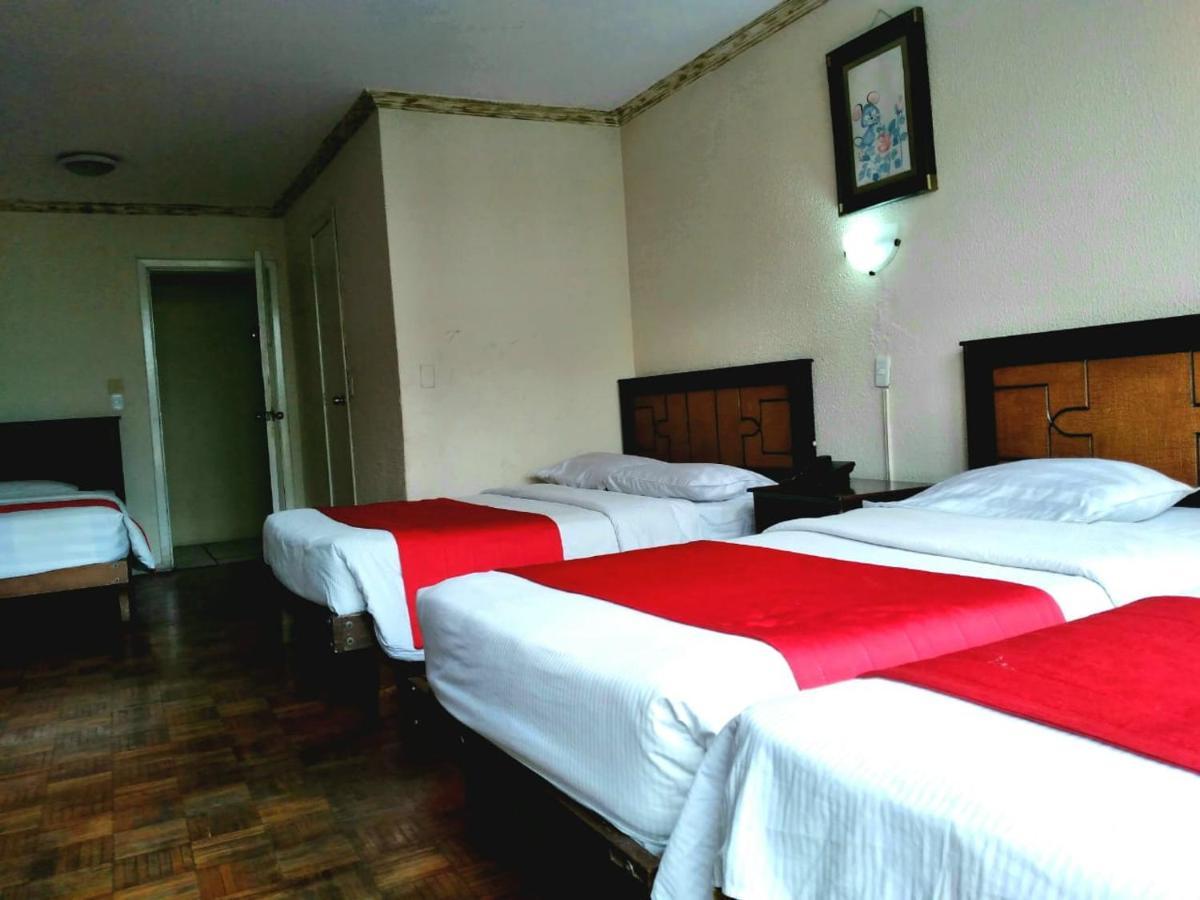 Hotel Imperial Ambato Esterno foto