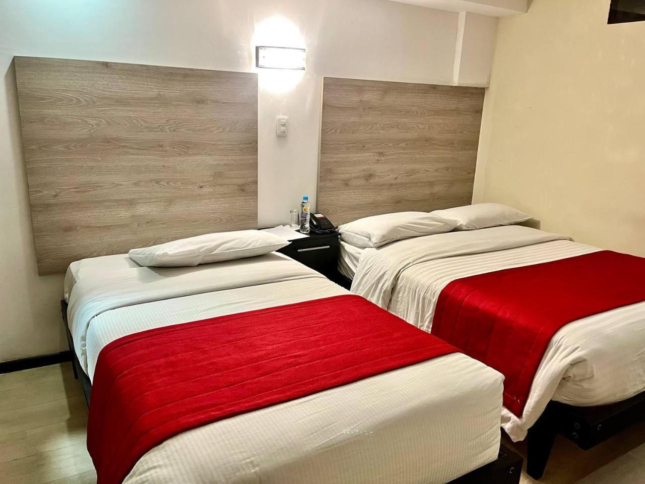 Hotel Imperial Ambato Esterno foto