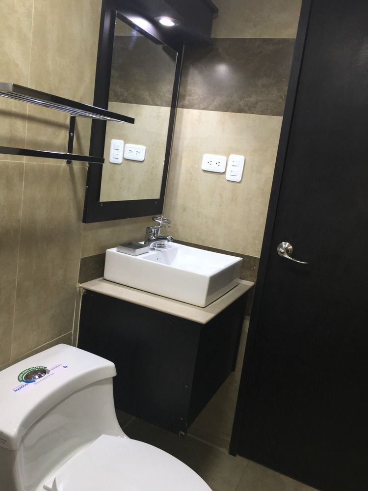 Hotel Imperial Ambato Esterno foto