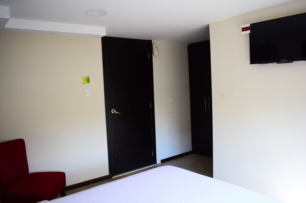 Hotel Imperial Ambato Esterno foto